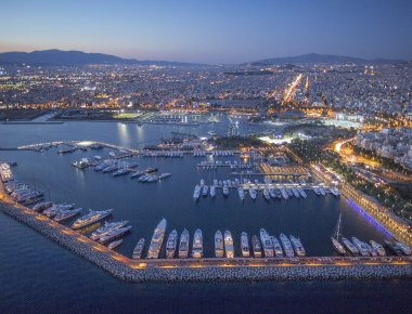 Μαρίνα Φλοίσβου: Συνελήφθη 42χρονος ιδιοκτήτης βυτιοφόρων για κλοπή πετρελαίου κατ΄ εξακολούθηση (φωτό)